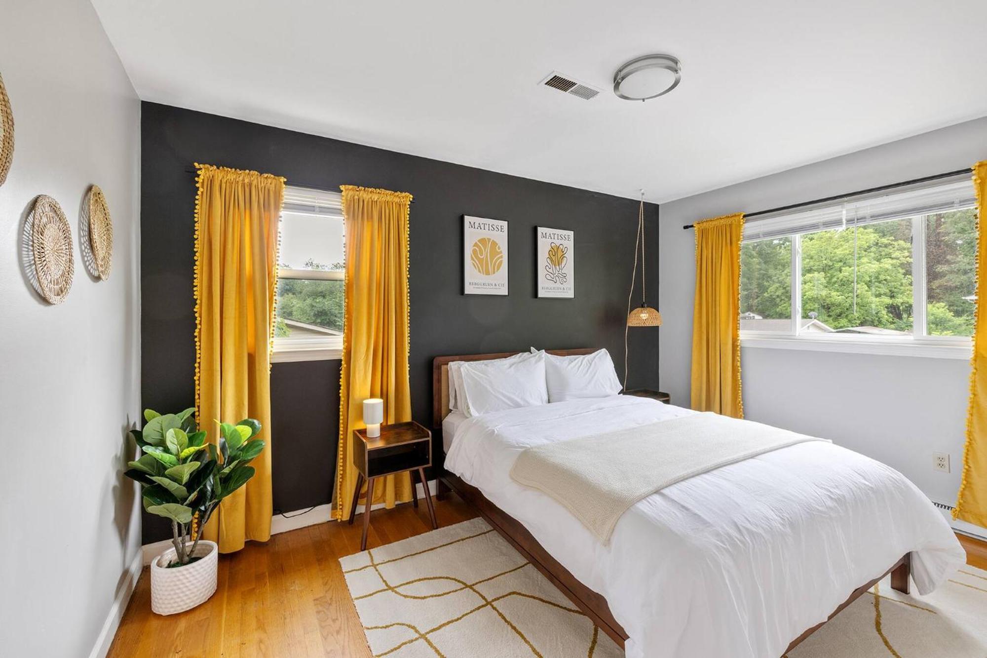 Holiday home Newly Built 4bd | Cozy W/ Movie & Games